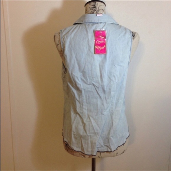 NEW Candie’s Jean Embellished Top L - Picture 2 of 4